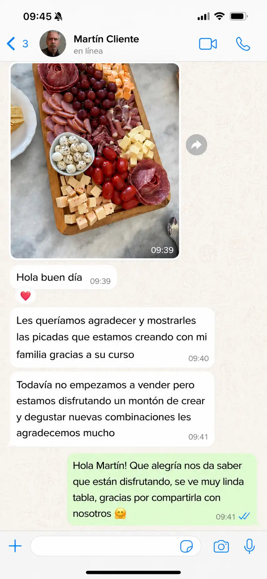 Conversación sobre combo de picadas